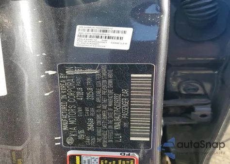 2017 Kia Cadenza Premium z USA, uszkodzony, nr VIN KNALB4J17H5039332